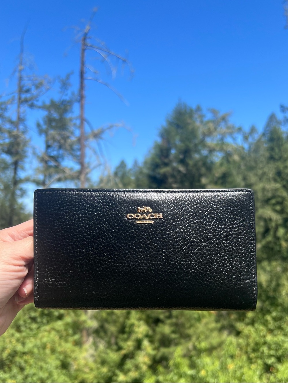 COACH Slim Zip Wallet Black Pebble Leather with Gold Hardware AUTHENTIC